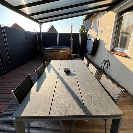 Mit Privat Hottub Und Klima- By Interhome Prázdninový dům *